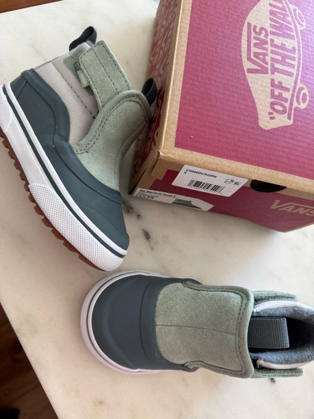 Vans MTE boots slip-on Velcro hi terrain V size 6 High-Top Sneakers blue green